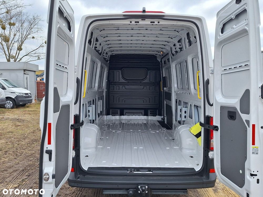 Volkswagen Crafter 35 furgon 140km 4490 - 17
