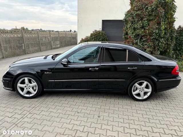 Mercedes-Benz Klasa E 63 AMG - 8