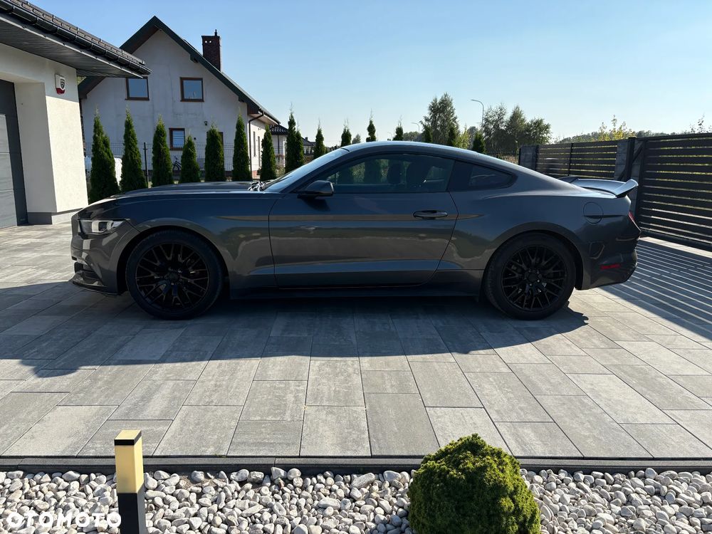 Ford Mustang 3.7 V6 - 8
