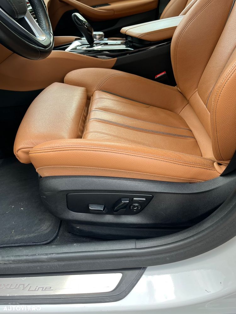 BMW Seria 5 530d Aut. Luxury Line - 15