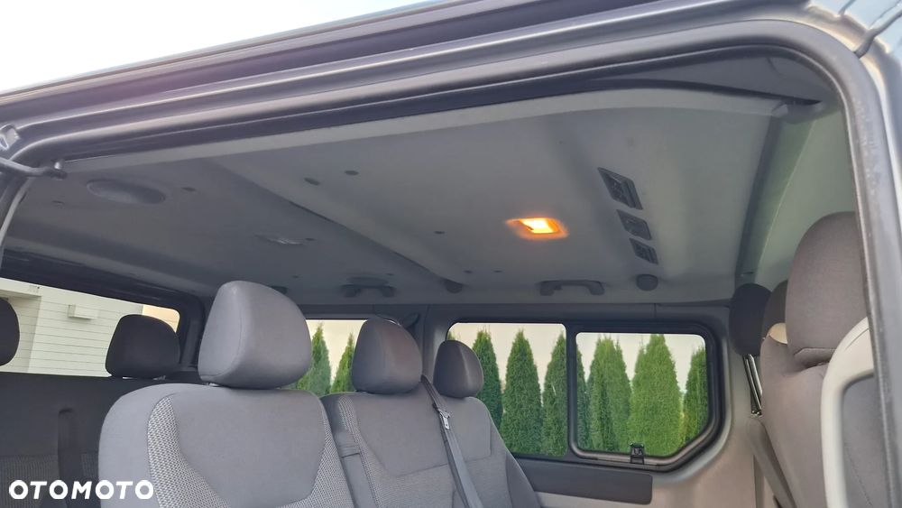 Opel Vivaro Tour Elegance L1H1 - 12