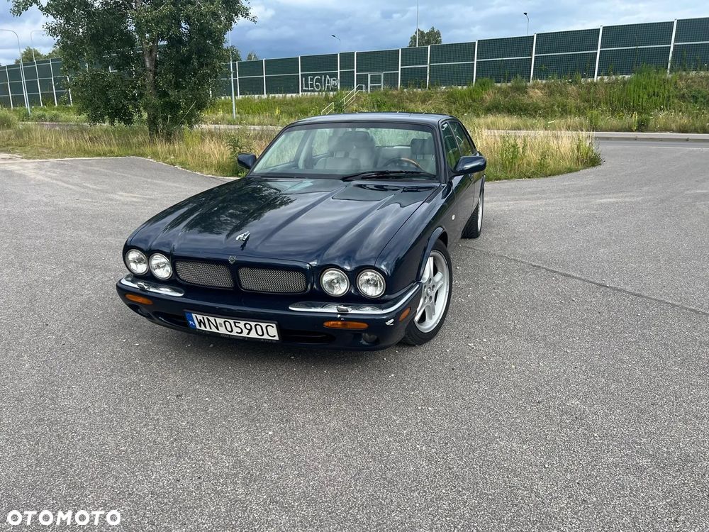 Jaguar XJR Standard - 1