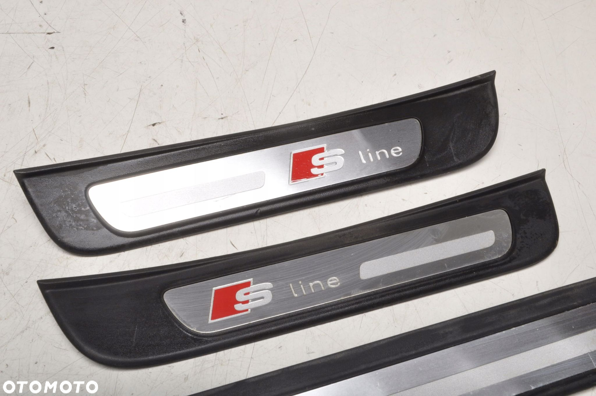 AUDI A5 LISTWA NAKŁADKA PROGOWA SLINE 8T8853373 8T8853375  KOMPLET - 6