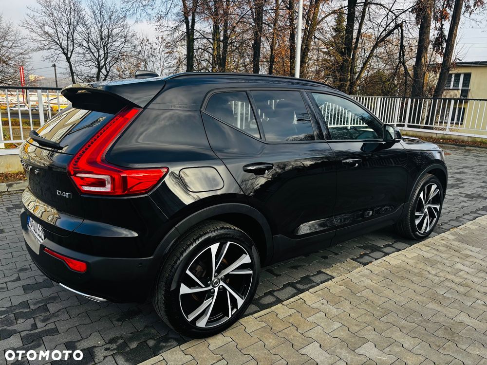 Volvo XC 40 D4 AWD Geartronic R-Design - 9