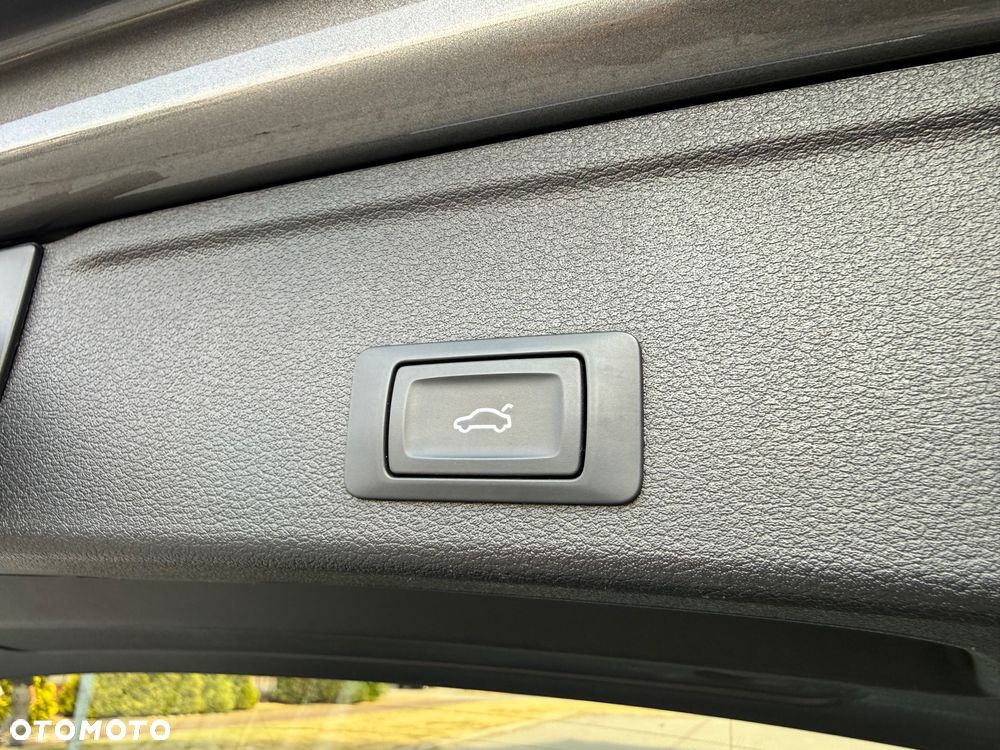 Audi A4 Avant 35 TFSI S tronic design - 28