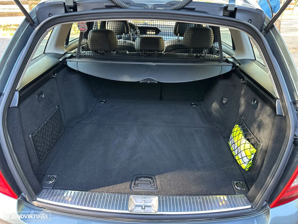 Mercedes-Benz C 220 Station CDI DPF (BlueEFFICIENCY) Avantgarde - 30