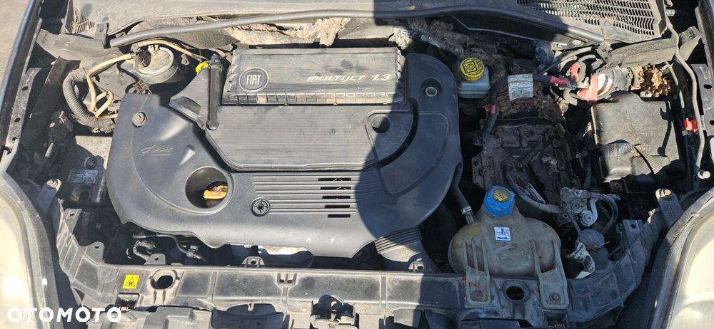 FIAT PUNTO EVO 09-12 1.3 MULTIJET OSŁONA PRZECIWSŁONECZNA DASZEK PRAWA LEWA - 25