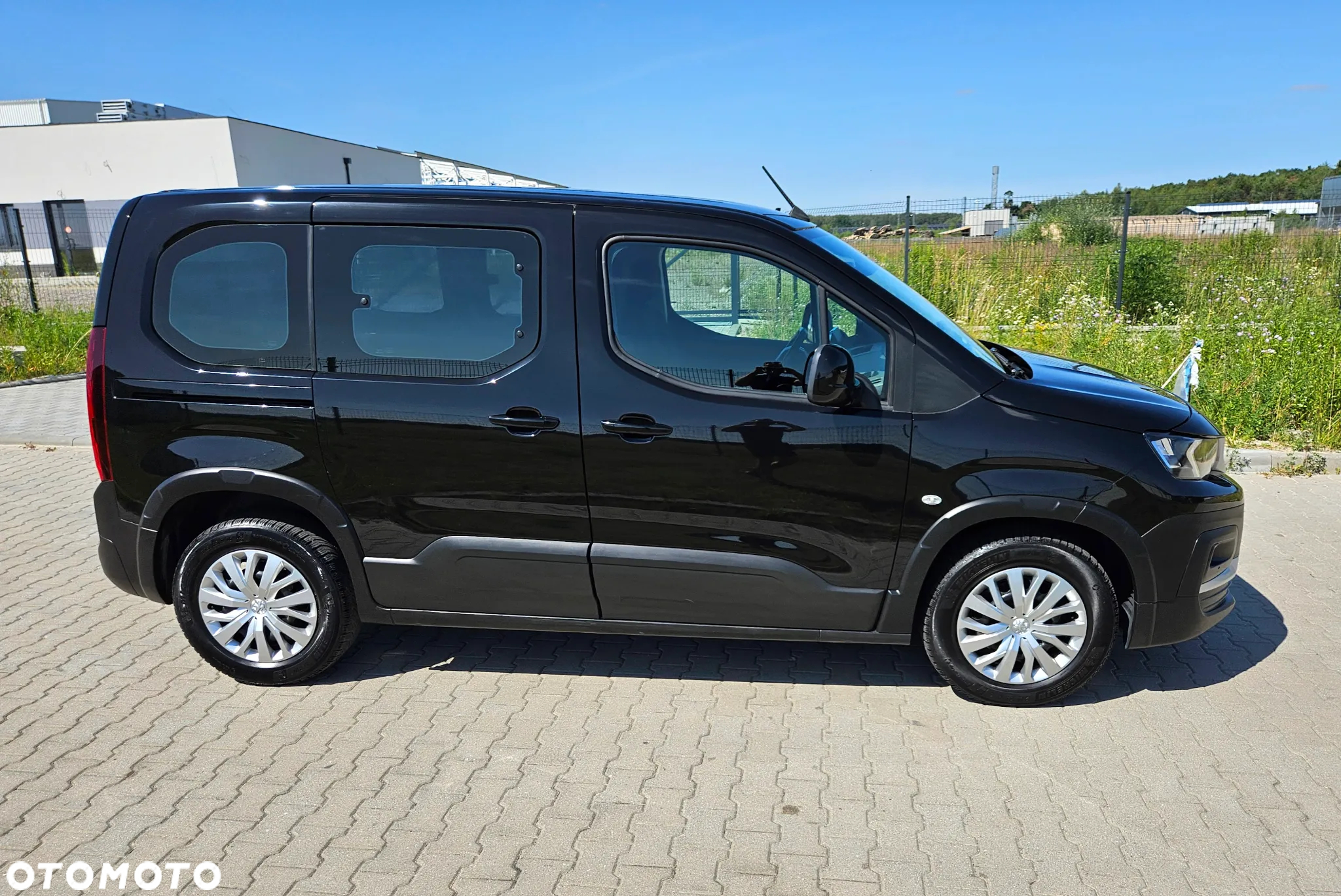 Peugeot Rifter 1.5 BlueHDI Allure Pack S&S - 15