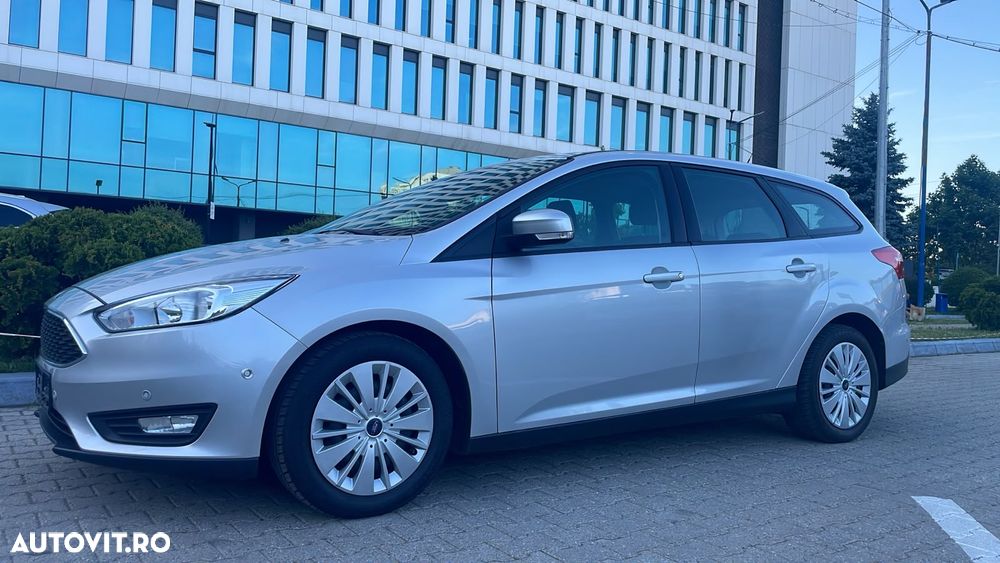 Ford Focus - 1