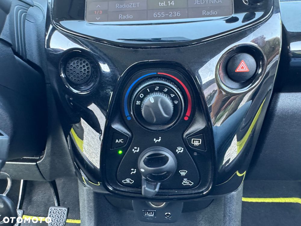 Toyota Aygo x mit x-business Paket - 18