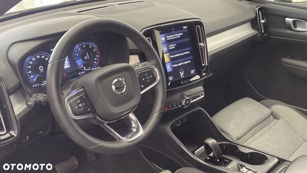 Volvo XC 40 T2 Core - 15