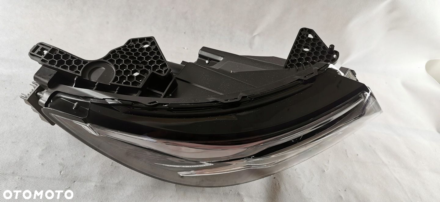 DONGFENG FENGON 5 IX5 REFLEKTOR PRAWY FULL LED - 4