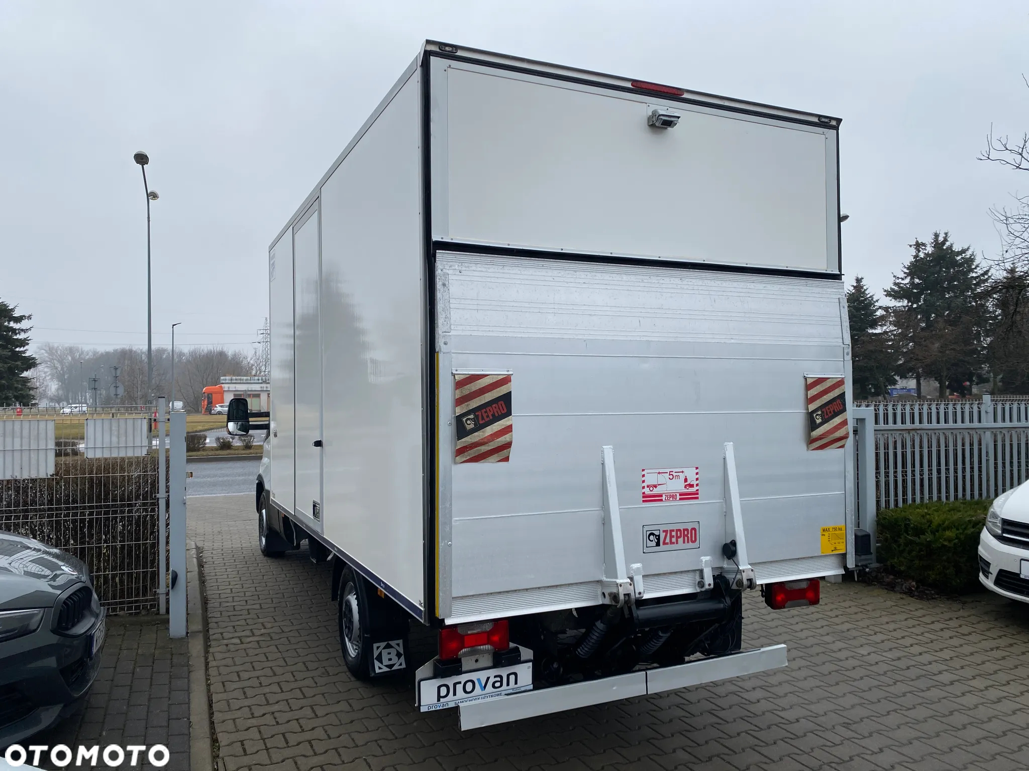 Iveco DAILY 35S16 HI-MATIC KONTENER 8 EUROPALET WINDA ZEPRO - 16