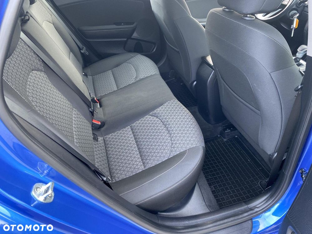 Kia Ceed - 13