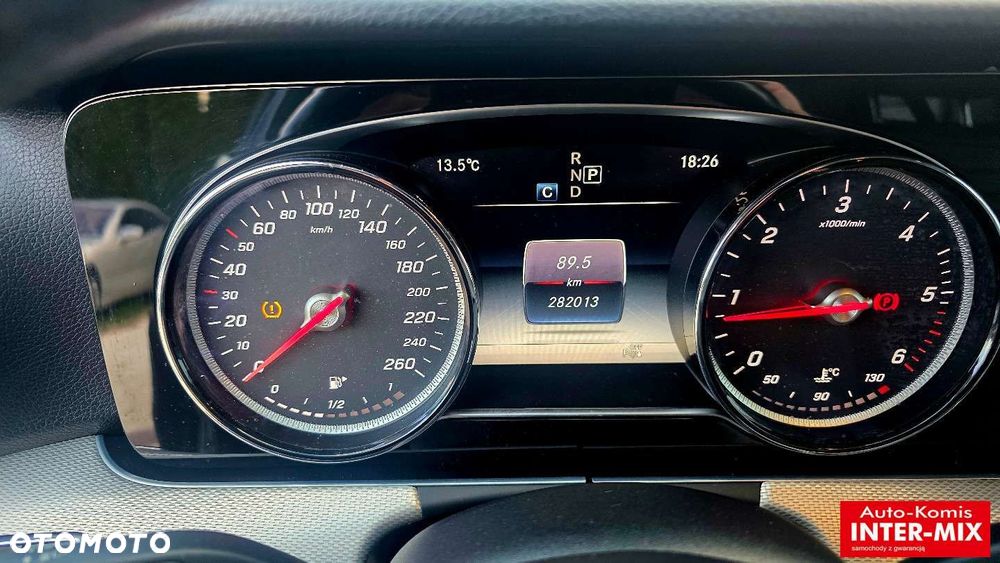 Mercedes-Benz Klasa E 200 d 9G-TRONIC - 28