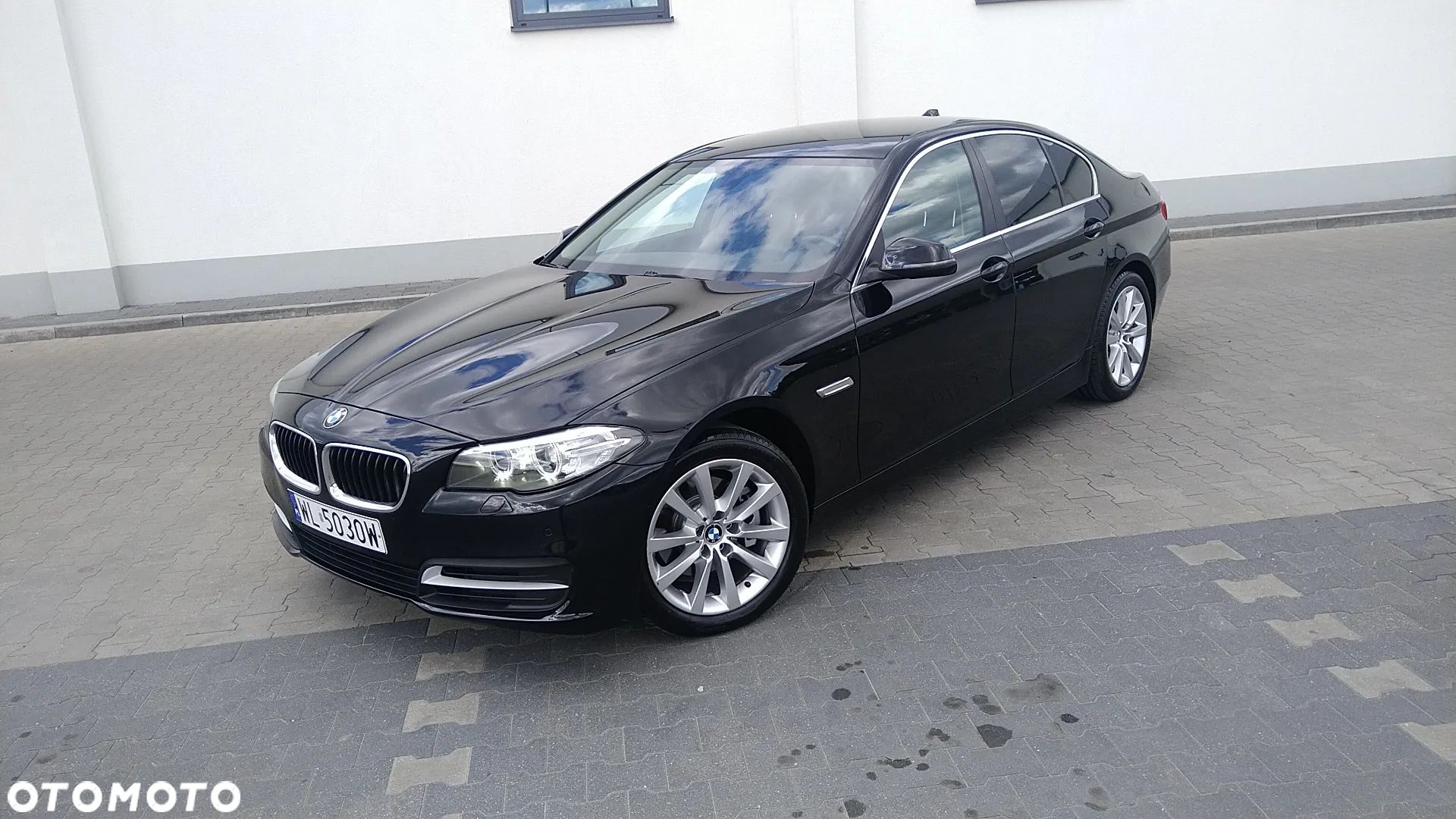 BMW Seria 5 520d xDrive - 1