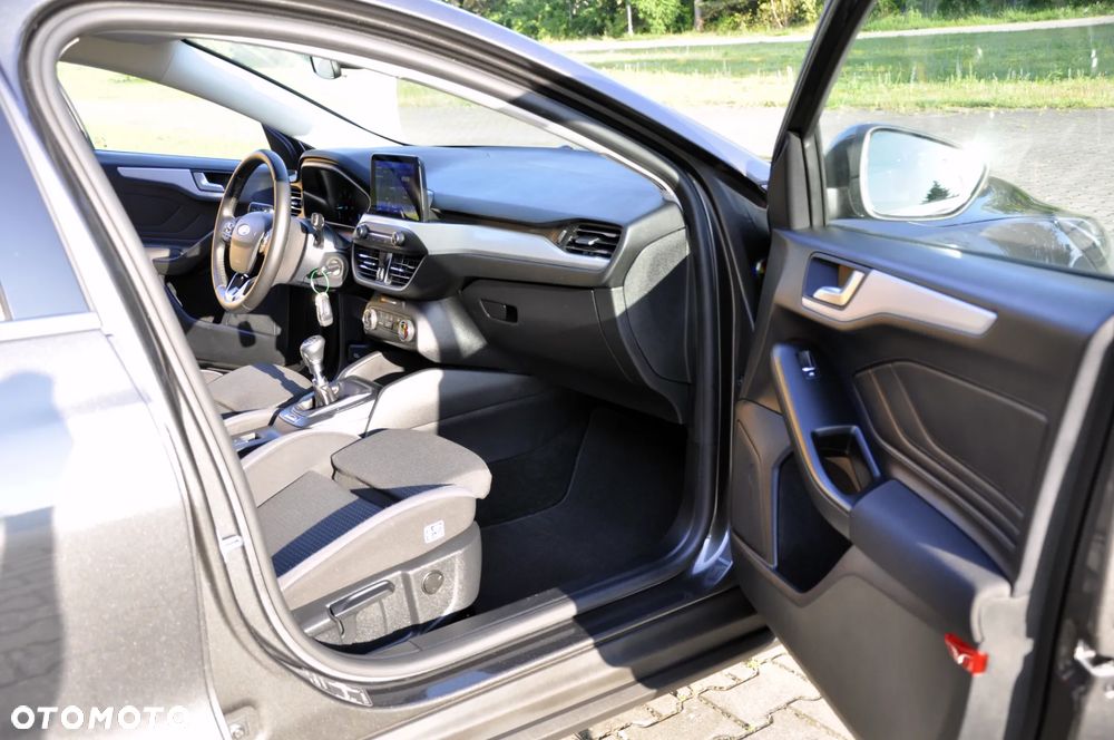 Ford Focus 1.5 EcoBlue STart-Stopp-System TITANIUM - 23