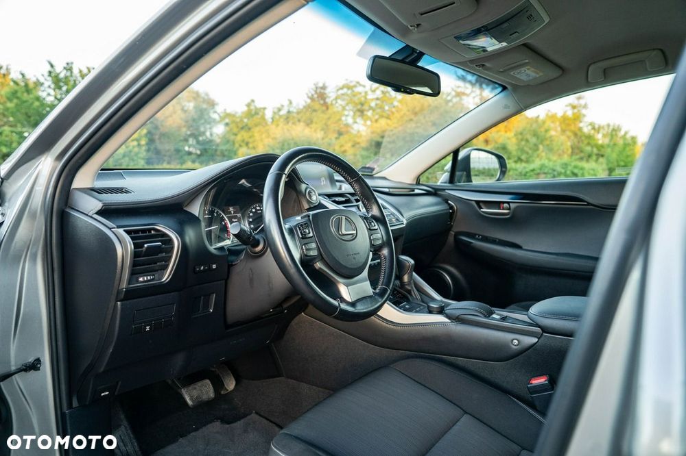Lexus NX 200t Elite AWD - 18