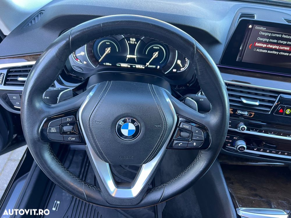 BMW Seria 5 530e xDrive AT PHEV - 11