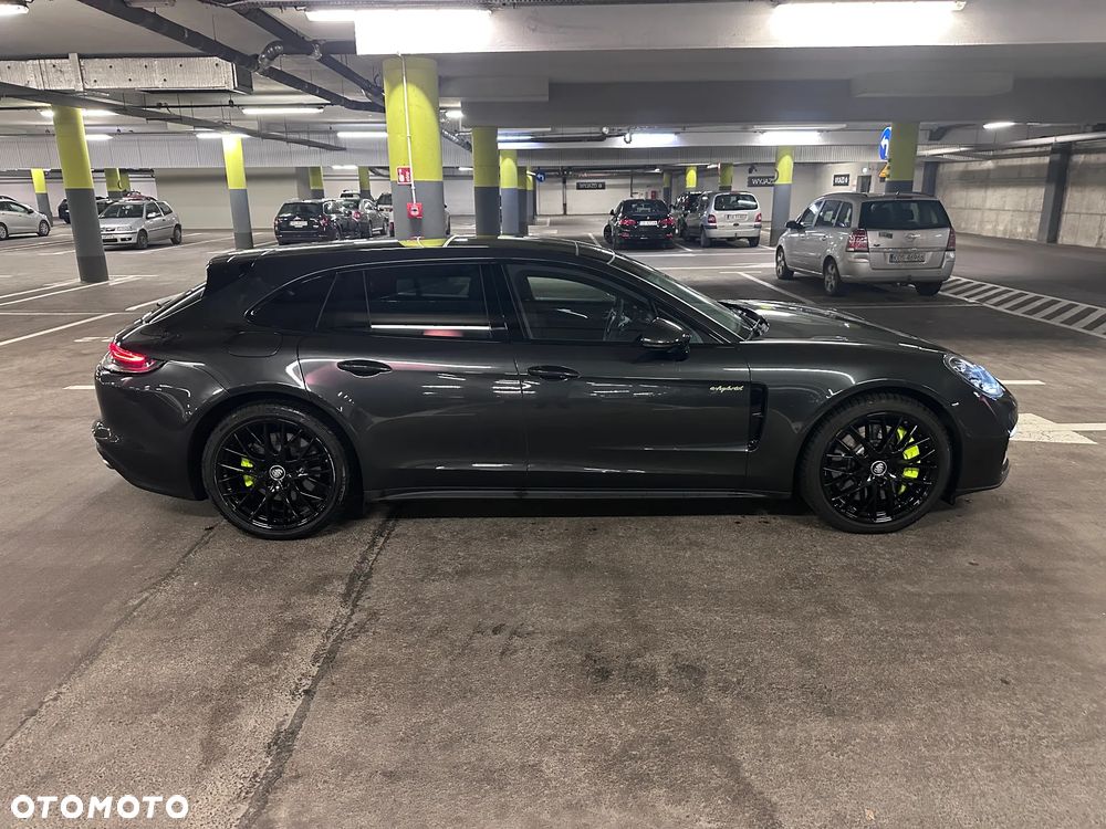 Porsche Panamera - 8