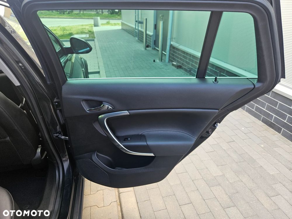 Opel Insignia - 19