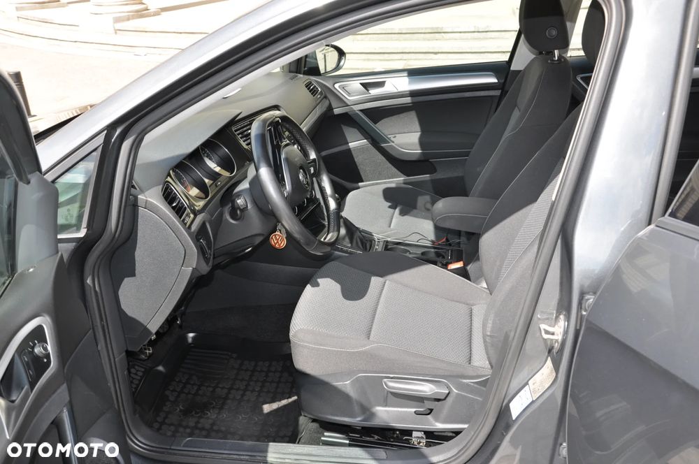 Volkswagen Golf 1.6 TDI BMT Comfortline - 9