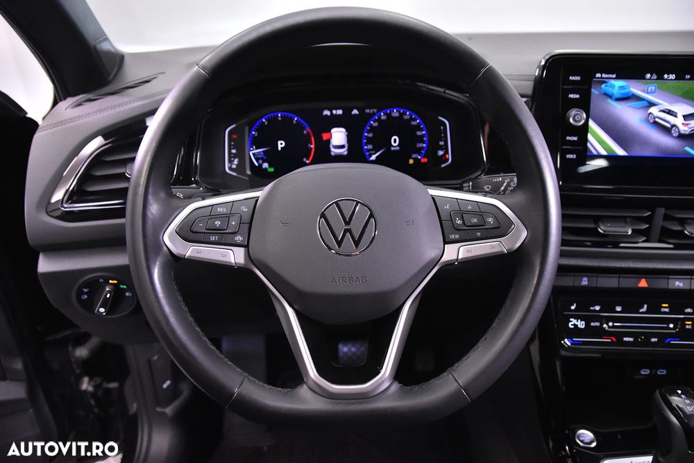 Volkswagen T-Roc - 10