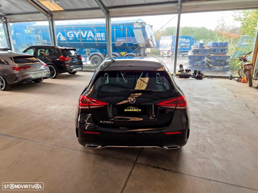 Mercedes-Benz A 250 e AMG Line - 7