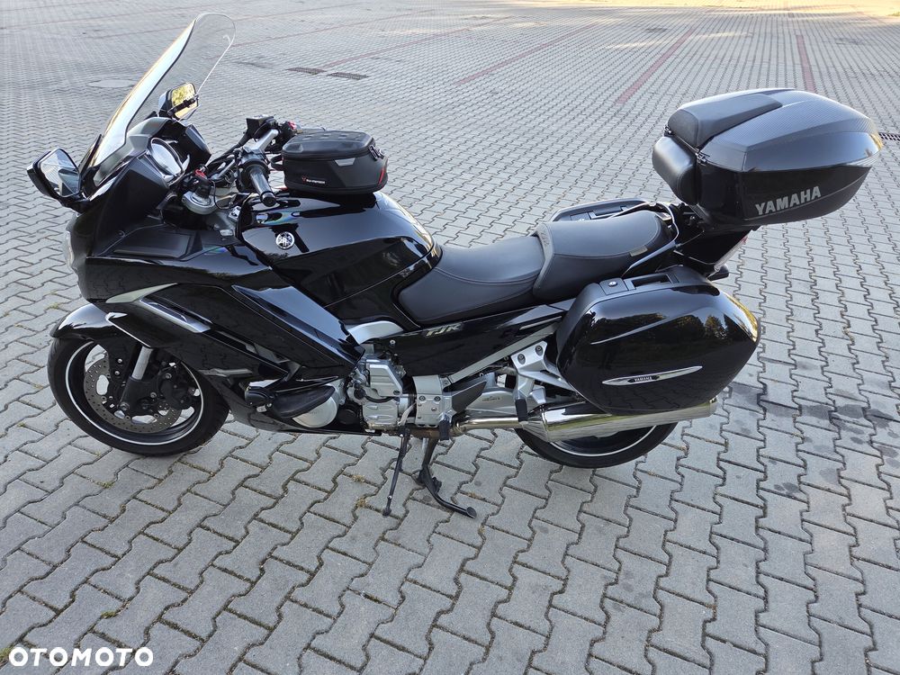 Yamaha FJR - 7