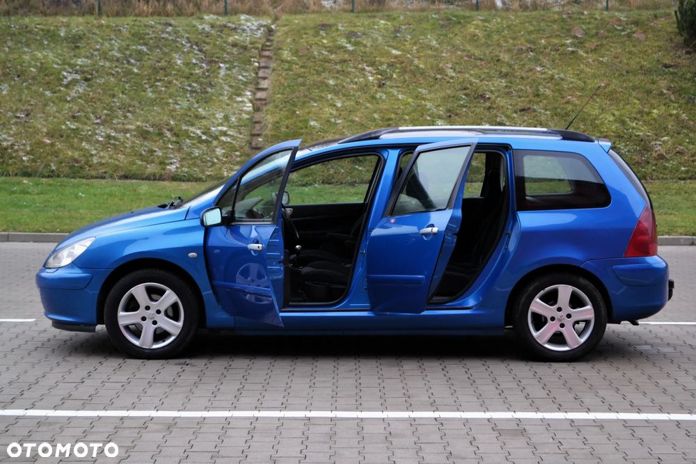 Peugeot 307 2.0 XT Premium - 29