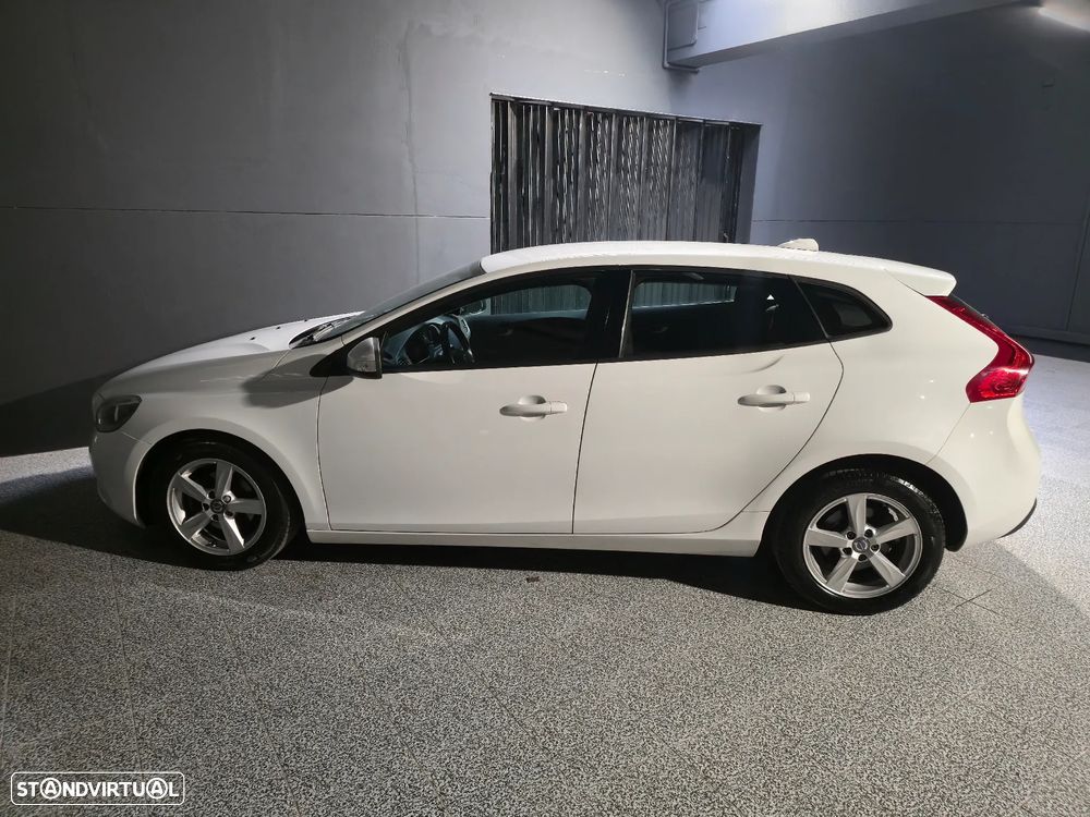 Volvo V40 2.0 D2 Kinetic - 18