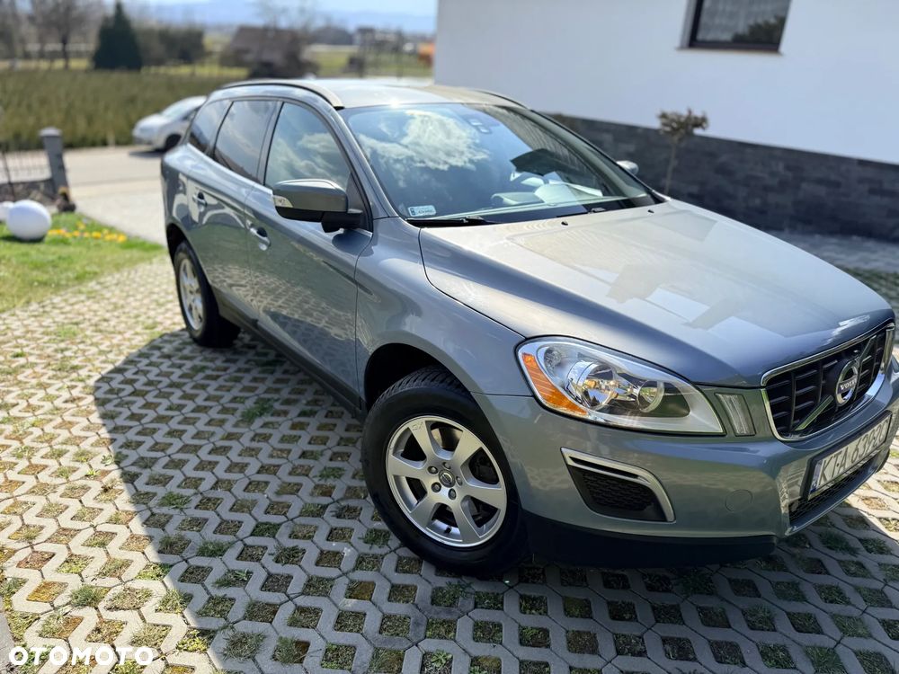 Volvo XC 60 D3 Momentum - 3