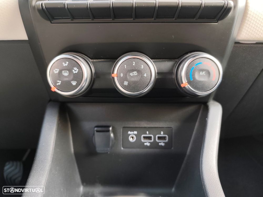 Renault Clio 1.5 Blue dCi Evolution - 31