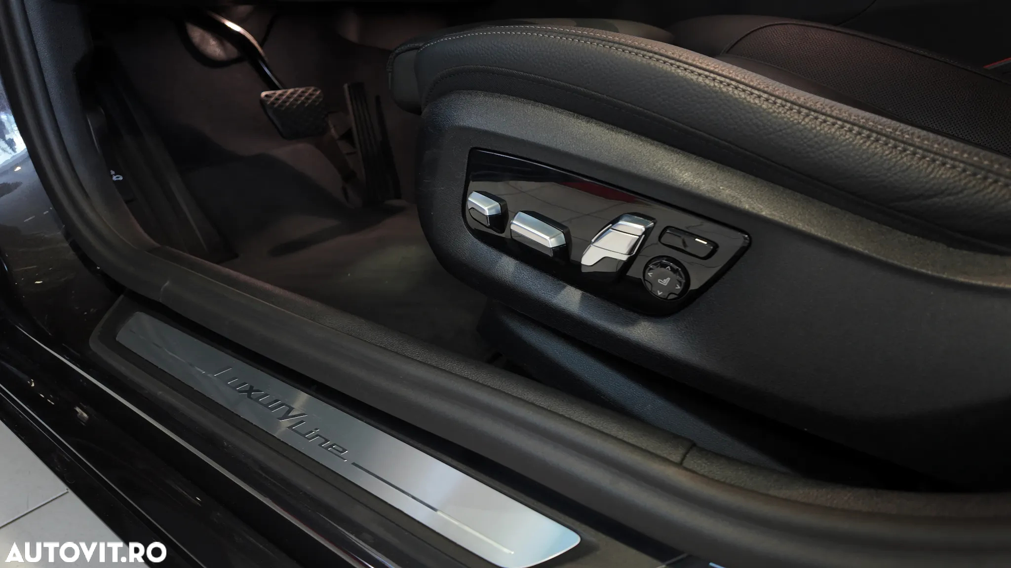 BMW Seria 5 530e xDrive Aut. Luxury Line - 14