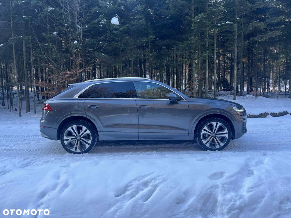 Audi Q8 - 8