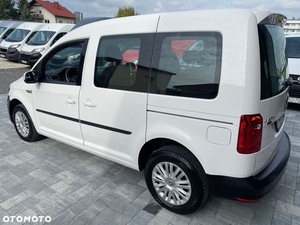 Volkswagen Caddy 2.0 TDI Highline - 24