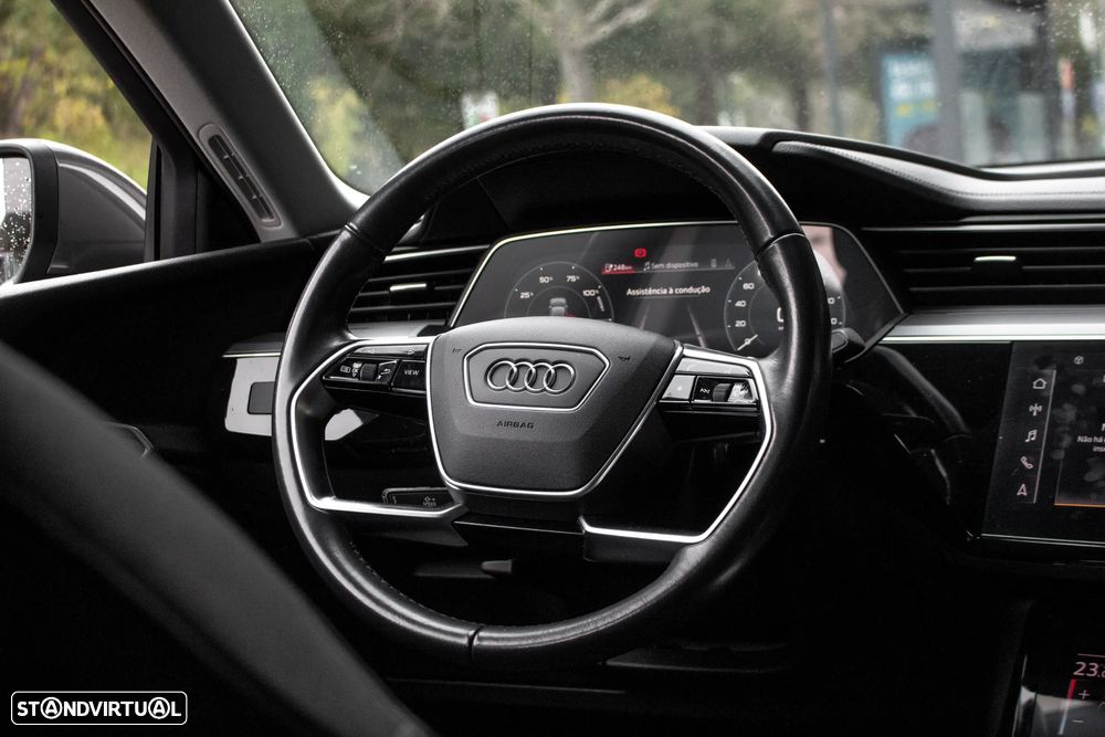 Audi Q8 e-Tron Sportback 55 quattro advanced - 32