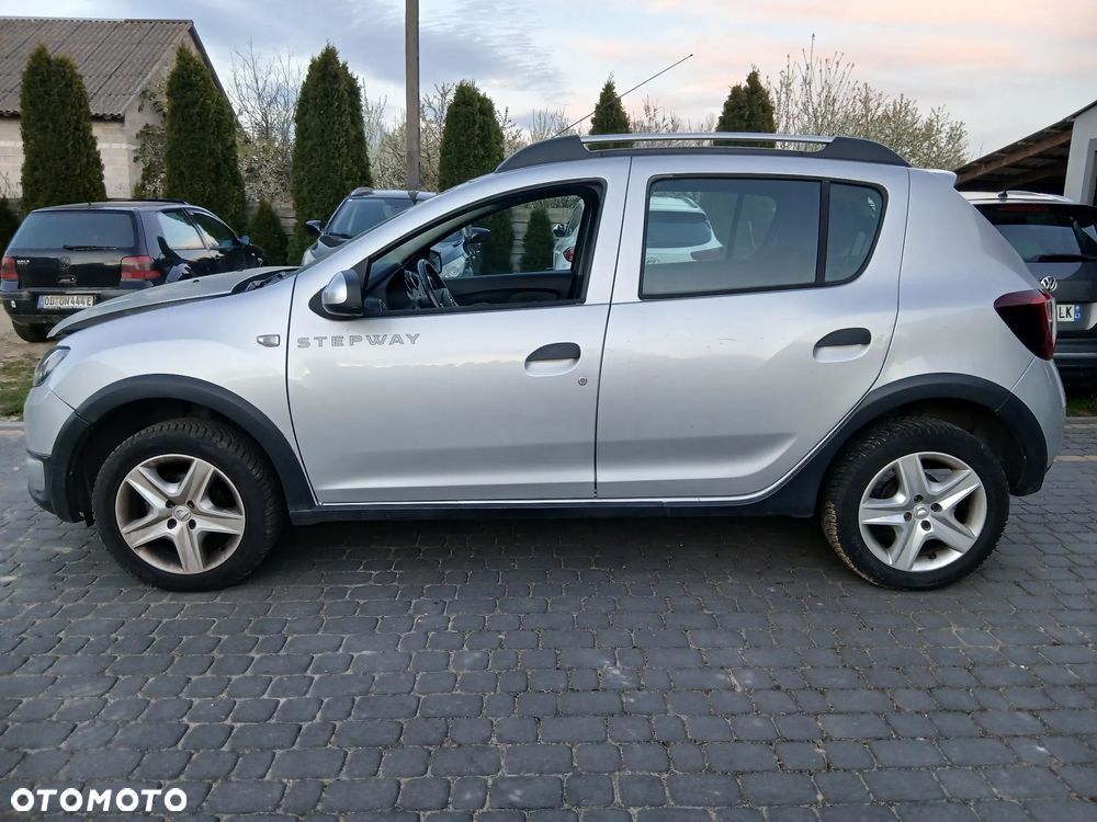 Dacia Sandero Stepway TCe 90 (S&S) Prestige - 9