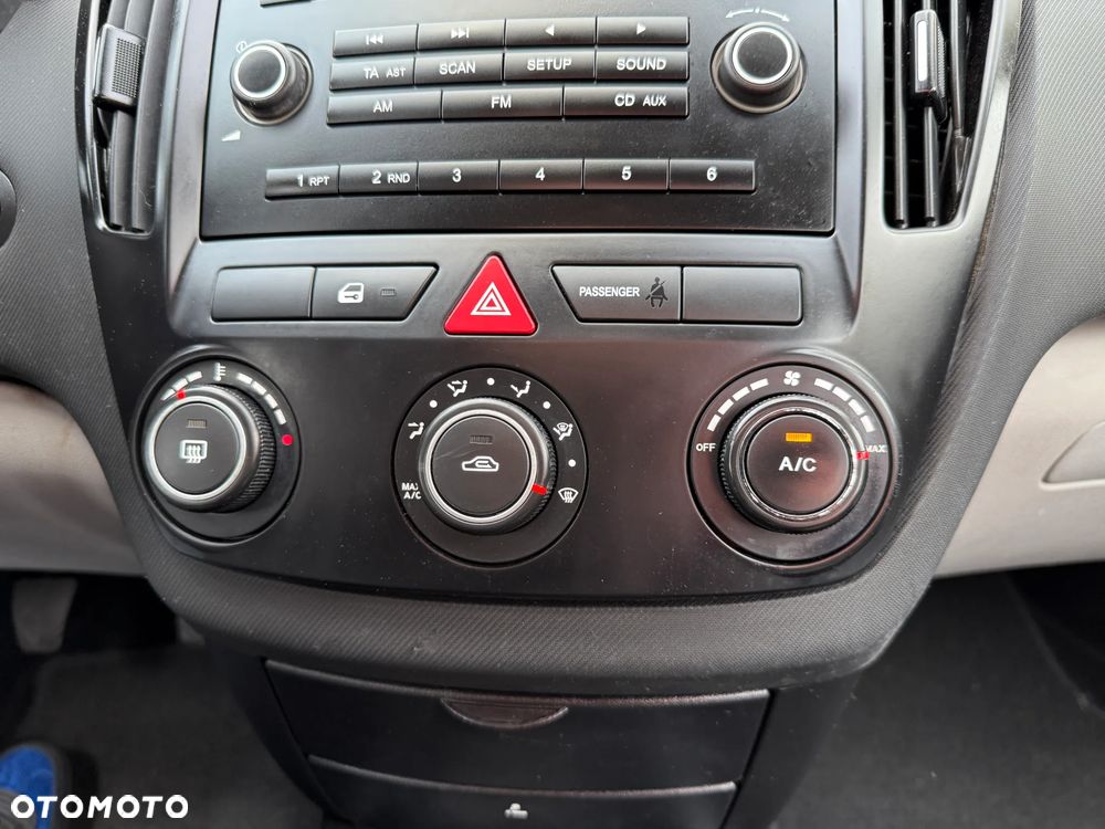 Kia Ceed 1.4 CVVT LX - 15