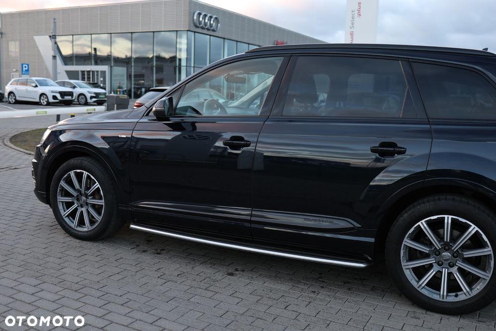 Audi Q7 - 7
