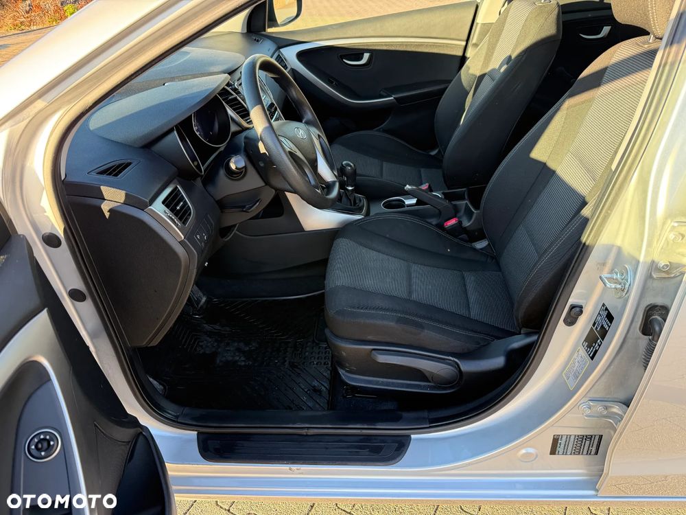 Hyundai i30 1.4 Classic - 6