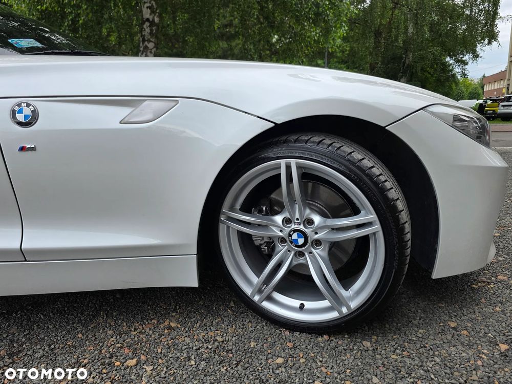 BMW Z4 sDrive28i - 16