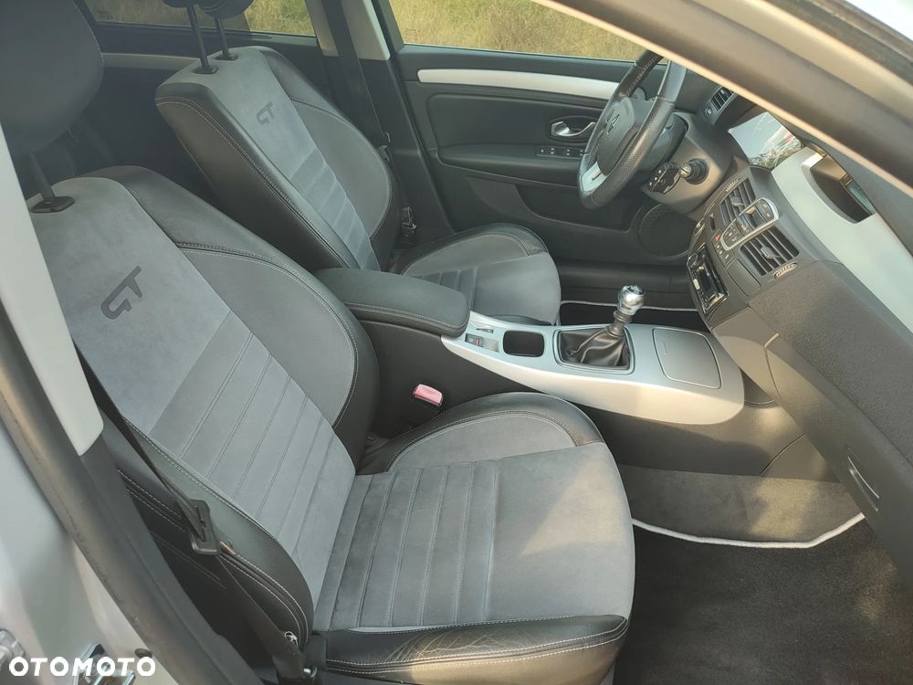 Renault Laguna 2.0 DCi FAP GT - 11