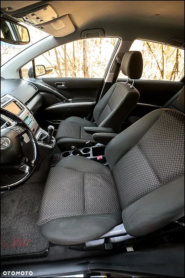 Toyota Corolla Verso - 33