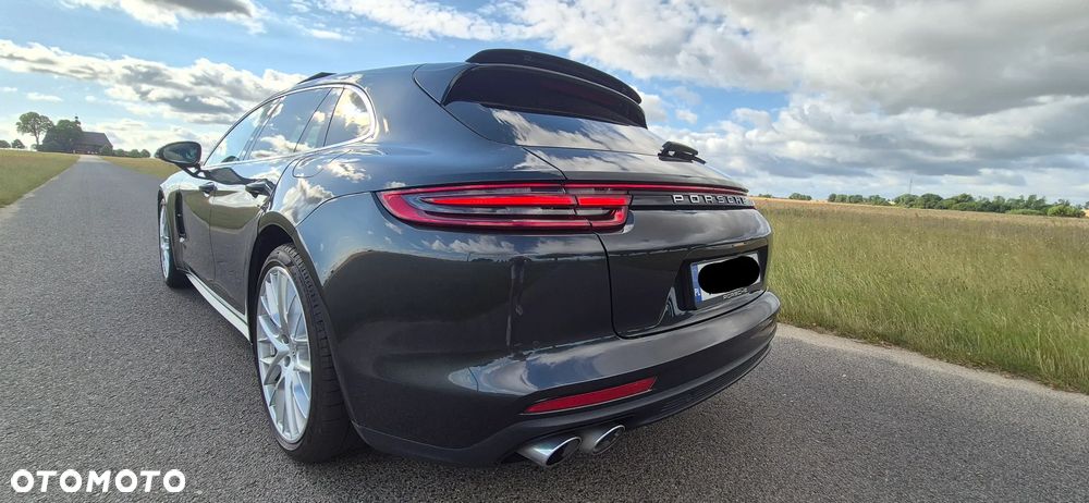 Porsche Panamera 4 E-Hybrid - 7