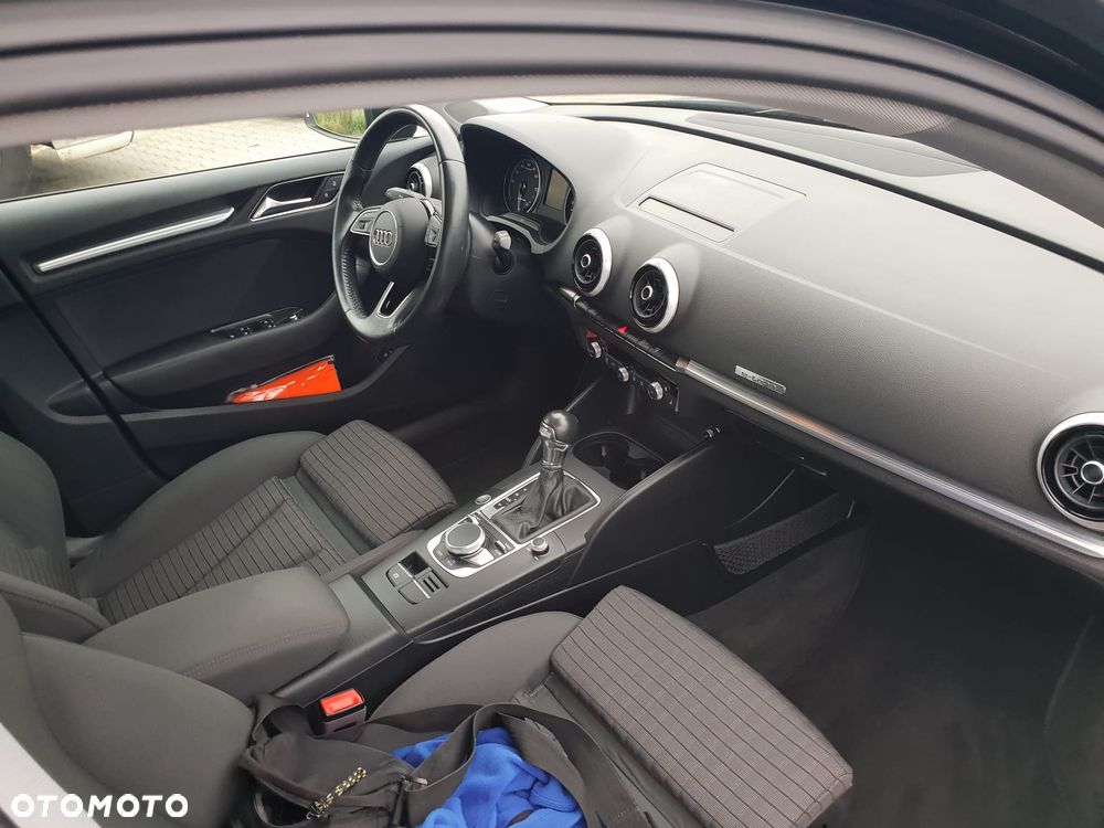 Audi A3 Sportback 1.4 TFSI e-tron sport - 13