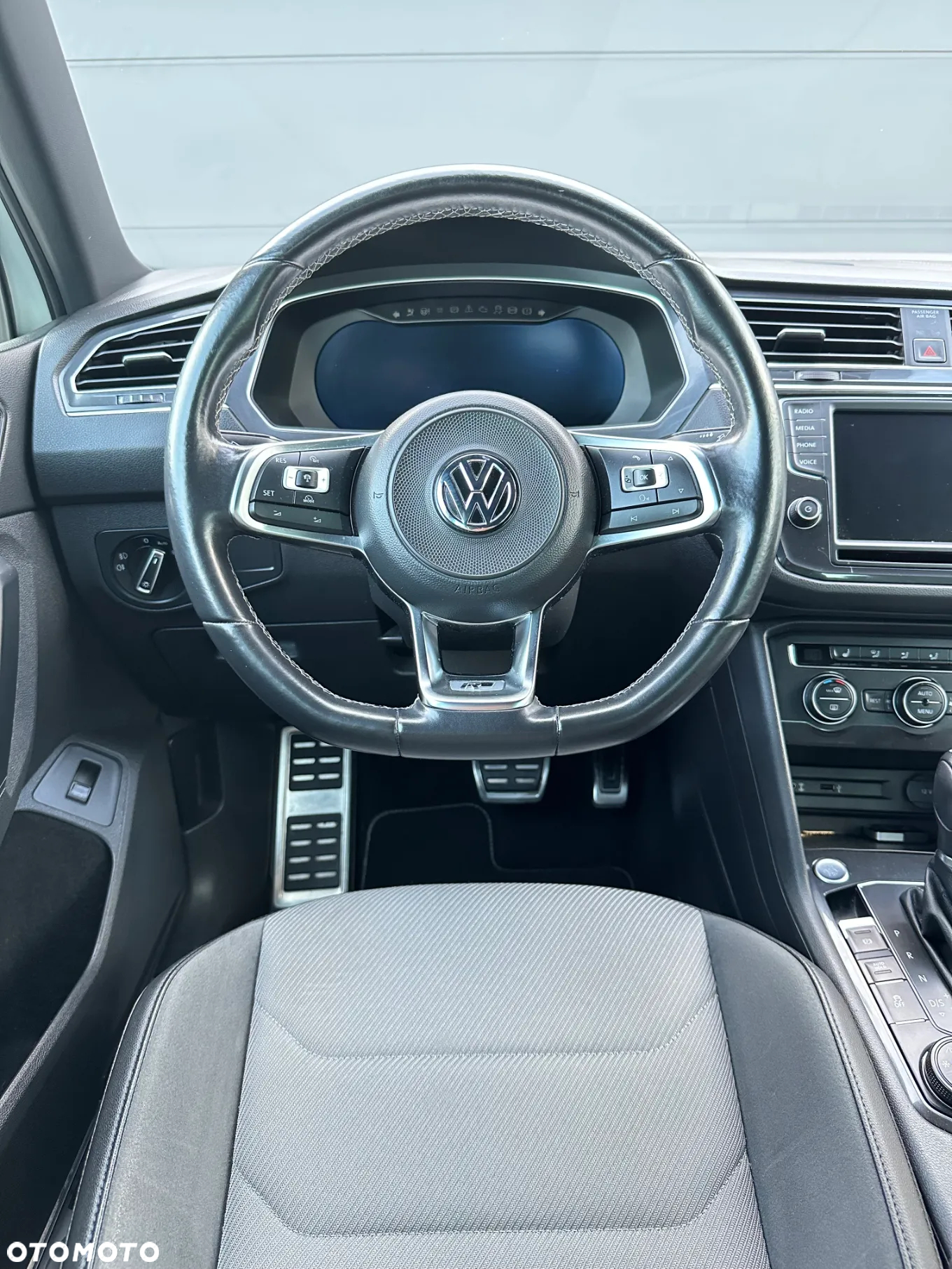 Volkswagen Tiguan 2.0 TSI 4Mot R-Style DSG - 8