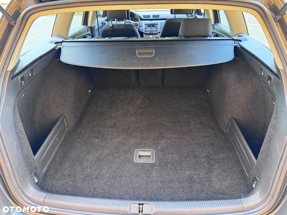 Volkswagen Passat Variant 2.0 TDI Comfortline - 38