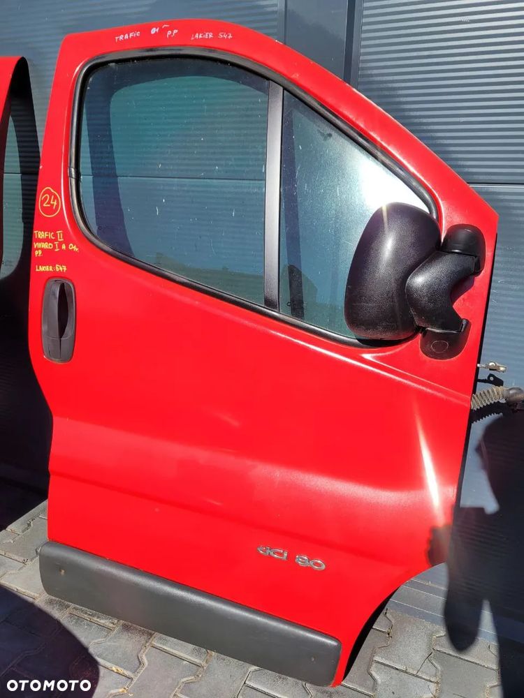 KAROSERIA RENAULT TRAFIC II  OPEL VIVARO I A 547 L547 CZERWONY CZERWONA - 27