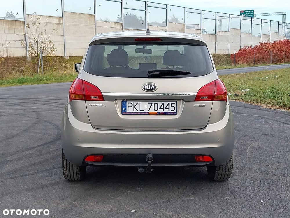 Kia Venga 2017 photo 4
